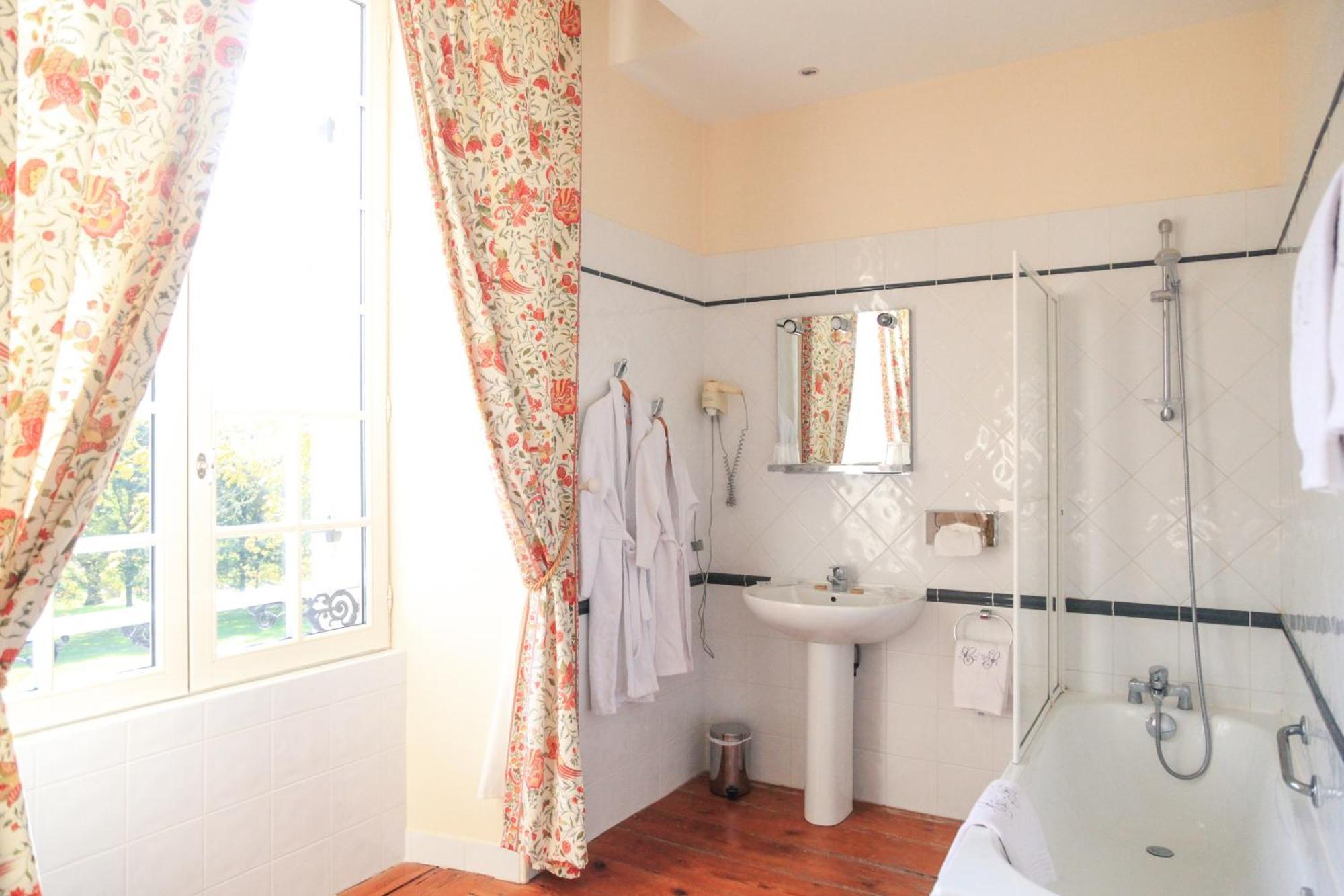 Chateau Senailhac Tresses Екстериор снимка